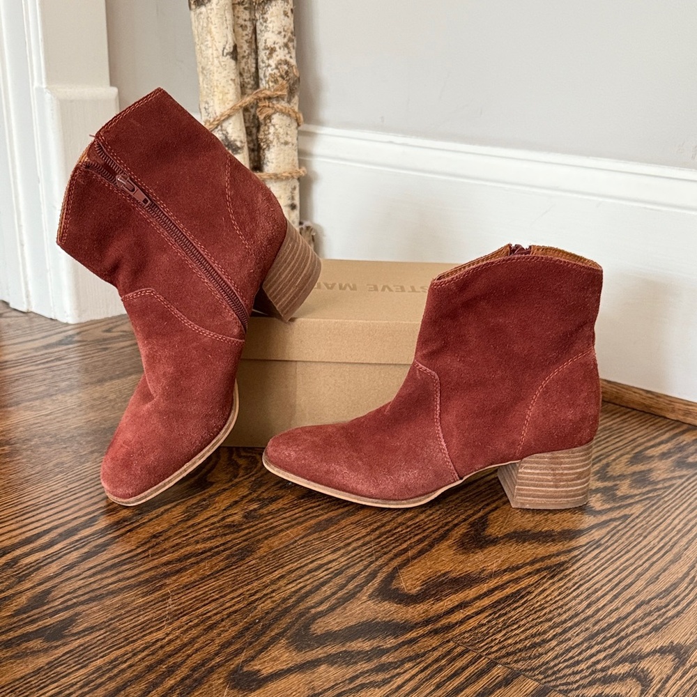 Lucky Brand burnt sienna Suede Ankle Booties
